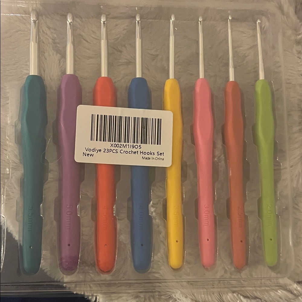 Vodiye Colorful Crochet Hooks Set